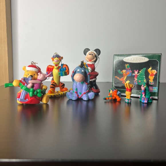 Disney Hallmark Ornament Lot Pooh Tigger Piglet Eeyore Minnie Christmas With Box - Picture 1 of 7